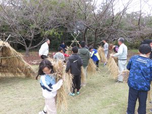 屋根に葺く